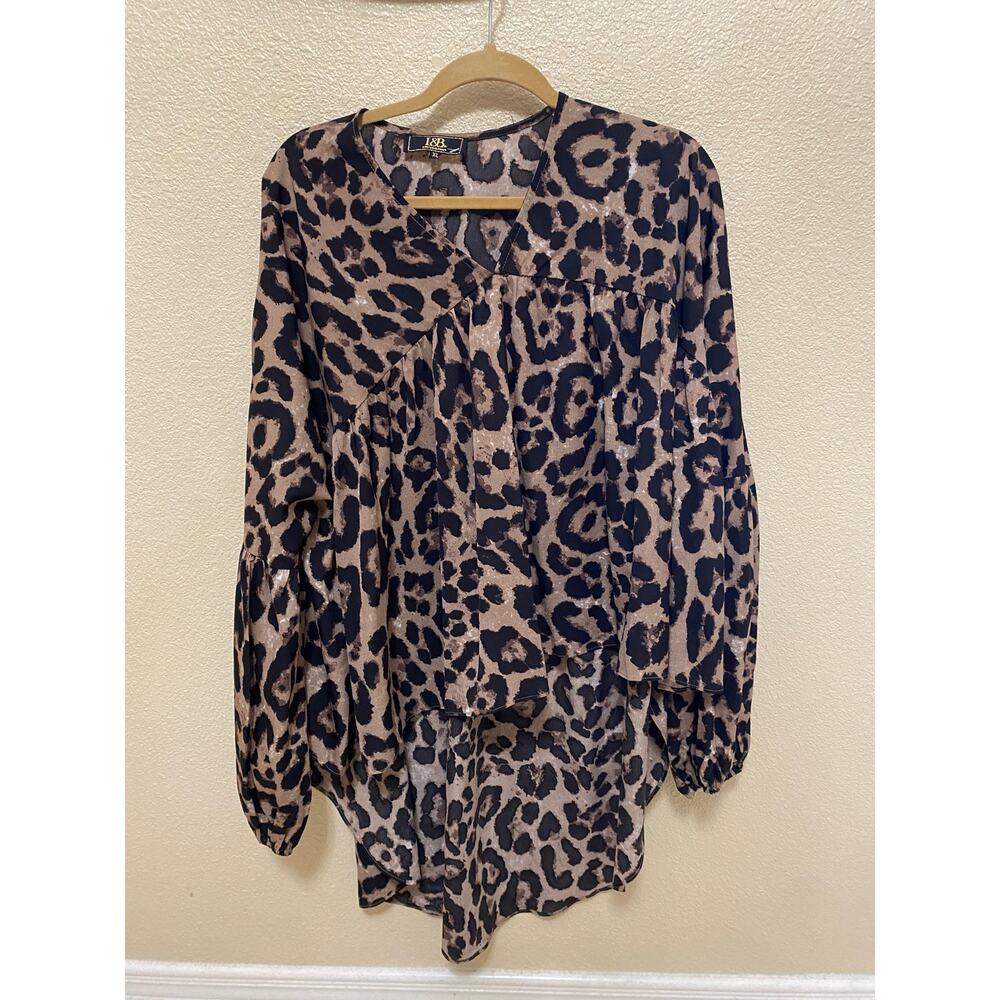 A/X Armani Exchange Women's Black and Tan Leopard Print Short Sleeve Top